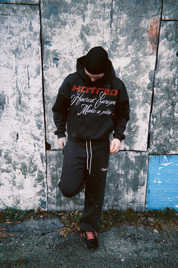 CROPPED "MAKE A PLAY" HOODIE